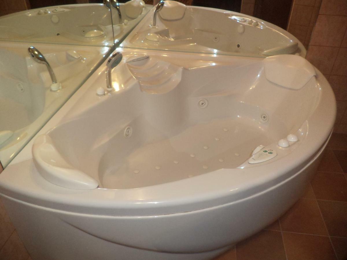 Jacuzzi Quo Vadis Apartment Rome Exterior photo